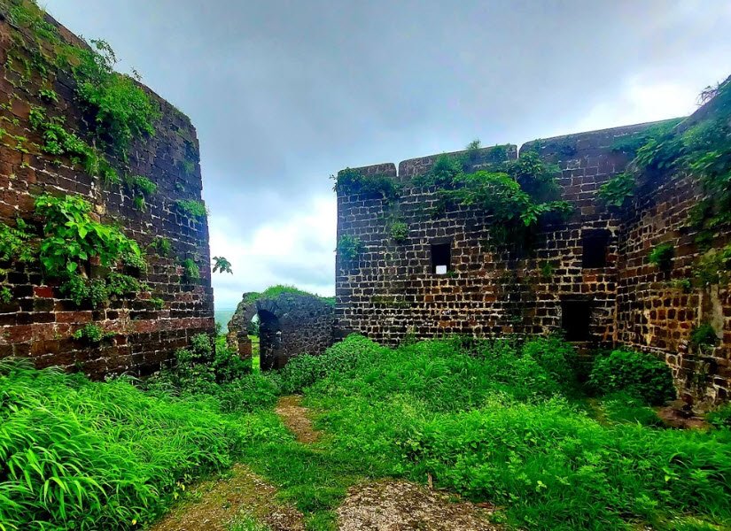 Antur Fort, Bhopewadi, Maharashtra, India